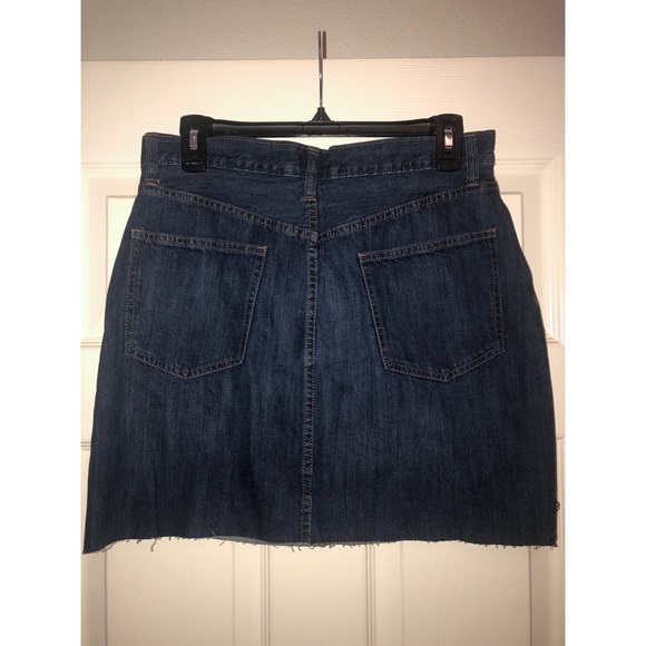 💕SALE💕NWT Gap Jean skirt sz 28 - Picture 2 of 5